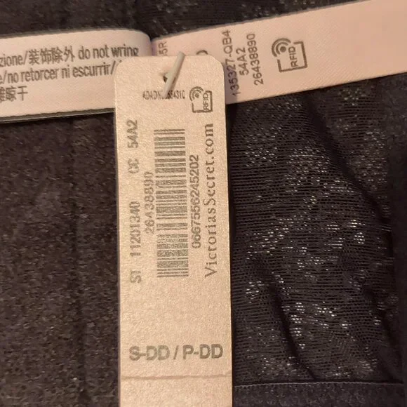 Victoria's Secret Bra - Picture 2 of 5